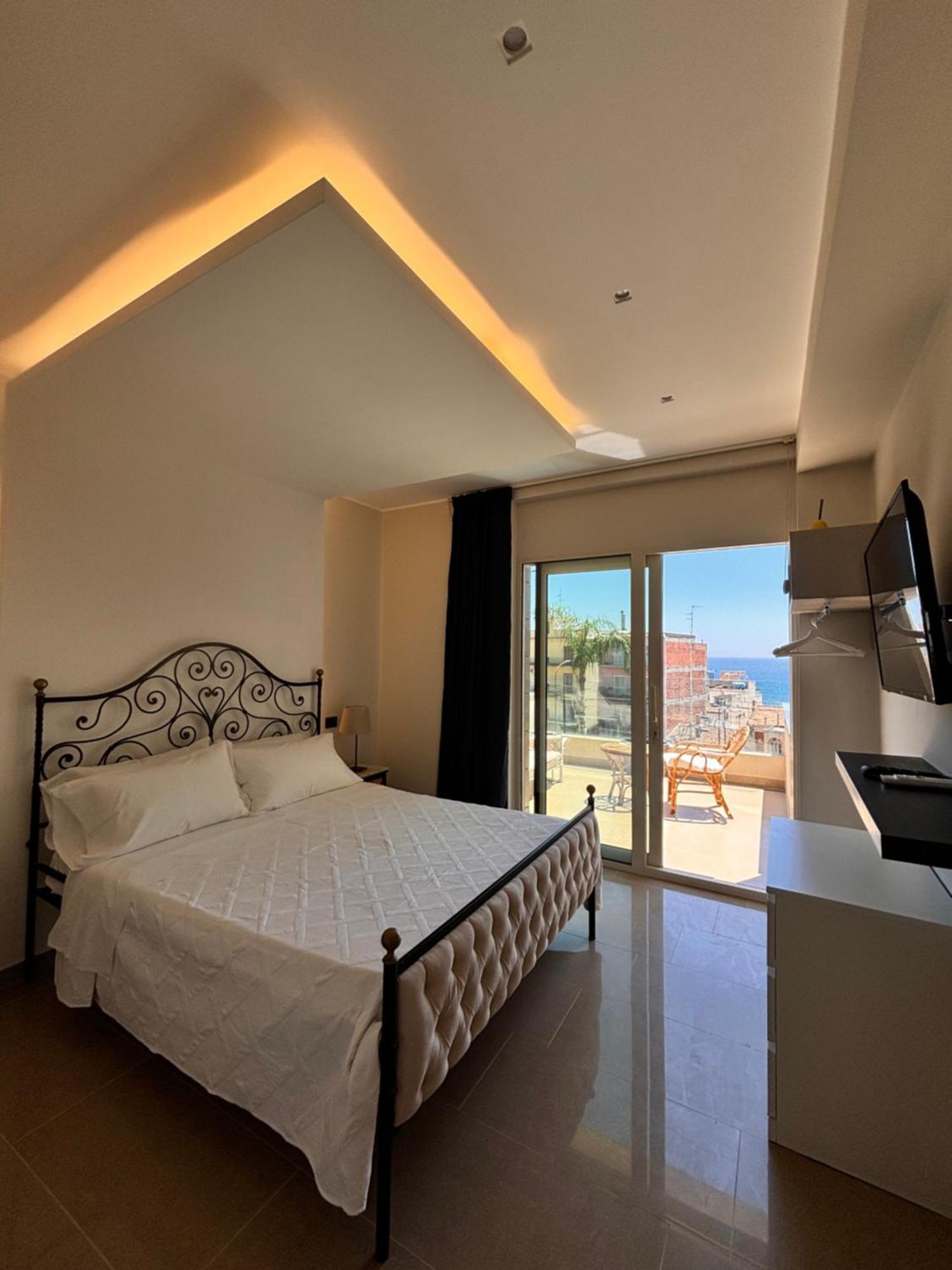 جيارديني ناكسوس Ig - "Villa Don Antonio" Apartments المظهر الخارجي الصورة
